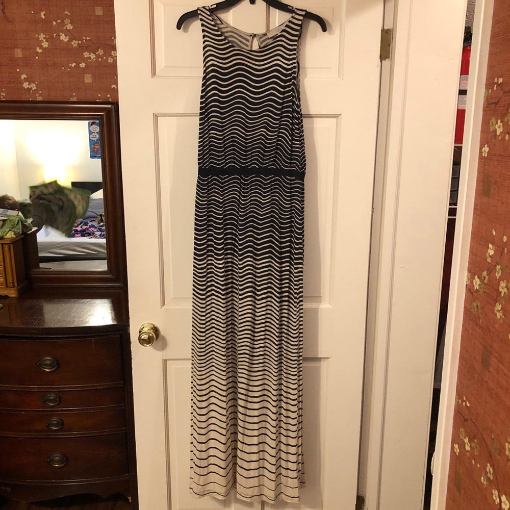 LOFT Maxi Dress (L)